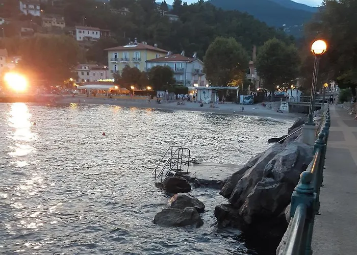 Gostinjska kuća Nevia Lka